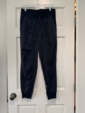 Lululemon Black Dance Studio Jogger | size 8